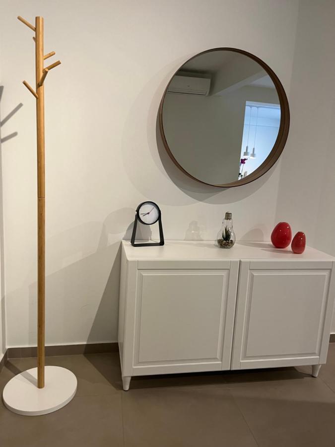 Fofi'S City Center Apartment カヴァラ エクステリア 写真