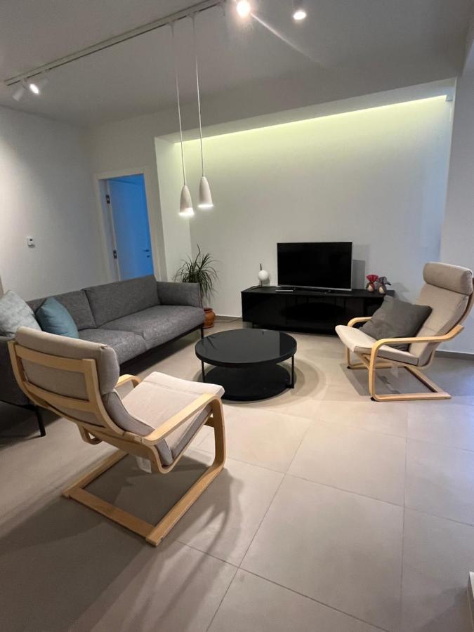 Fofi'S City Center Apartment カヴァラ エクステリア 写真