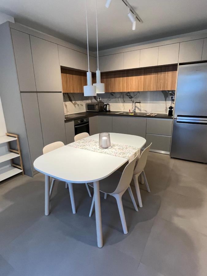 Fofi'S City Center Apartment カヴァラ エクステリア 写真
